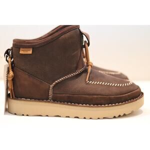 UGG Campfire Crafted Regenerate Boots Sz 8